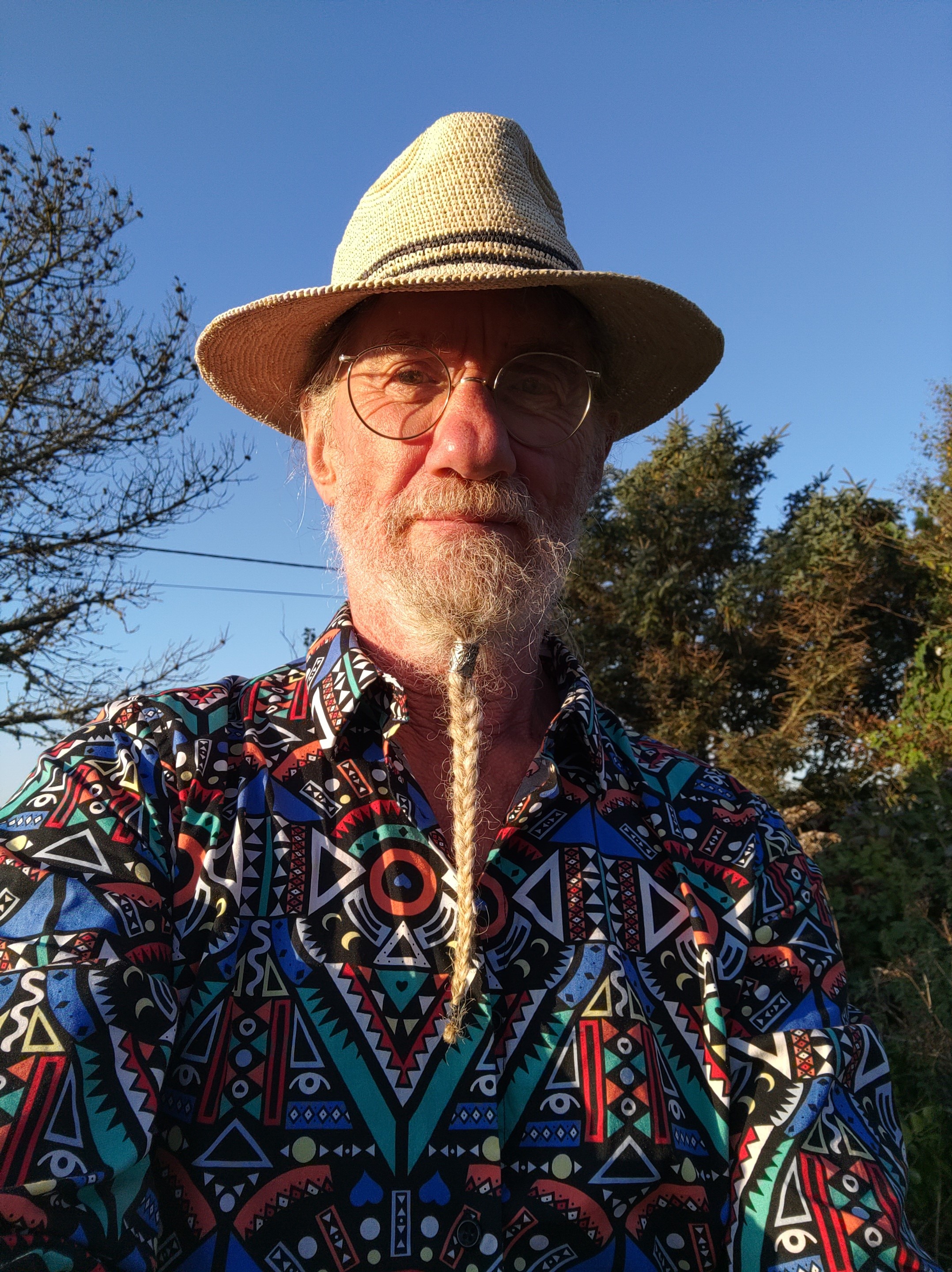 jazzy
        shirt